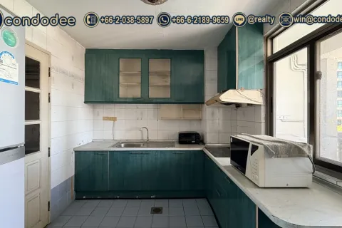 Condo in Watthana, Bangkok, Thailand, 3 bedrooms № 201414 - photo 11