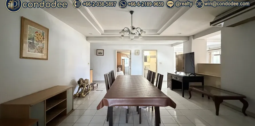Condo in Watthana, Bangkok, Thailand, 3 bedrooms № 201414