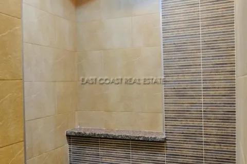 Condominio de 1 dormitorio en Jomtien Beach, Pattaya, Tailandia № 213010 - foto 28