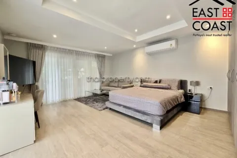 Casa de 3 dormitorios en Pattaya, Tailandia № 213004 - foto 3