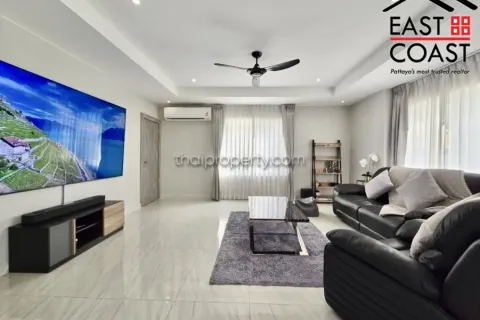 Casa de 3 dormitorios en Pattaya, Tailandia № 213004 - foto 7