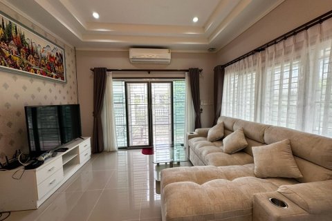 Haus in Hua Hin, Thailand 3 Schlafzimmer № 220546 - Foto 8