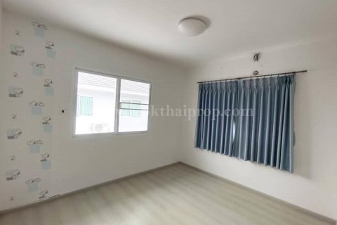 House in Samut Sakhon, Thailand 4 bedrooms № 167716 - photo 7