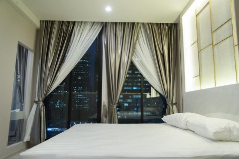 Кондоминиум с 1 спальней в Бангкоке, Таиланд № 143837 - фото 2