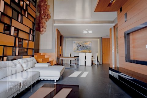 Кондоминиум с 2 спальнями в Сатхоне, Бангкок, Таиланд № 143860 - фото 4