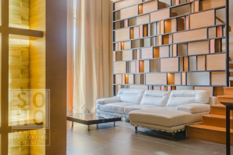 Кондоминиум с 2 спальнями в Сатхоне, Бангкок, Таиланд № 143860 - фото 1