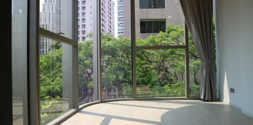 Condo in Bangkok, Thailand, 3 bedrooms  № 143835