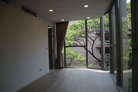 Condo in Bangkok, Thailand, 3 bedrooms  № 143835 - photo 3