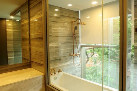 Condo in Bangkok, Thailand, 3 bedrooms  № 143835 - photo 5