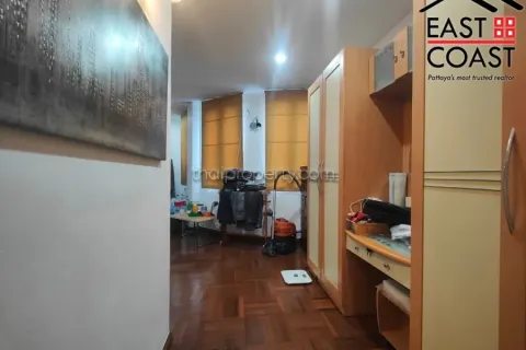 Casa de 3 dormitorios en Pattaya, Tailandia № 212816 - foto 10