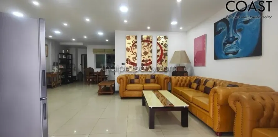 Casa de 3 dormitorios en Pattaya, Tailandia № 212816