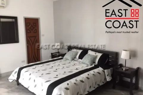 Condominio de 2 dormitorios en Pattaya, Tailandia № 212817 - foto 10