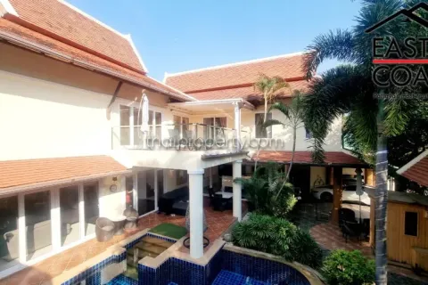 Casa de 4 dormitorios en Jomtien Beach, Pattaya, Tailandia № 212821 - foto 24