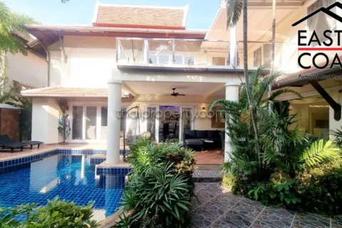 Casa de 4 dormitorios en Jomtien Beach, Pattaya, Tailandia № 212821 - foto 19