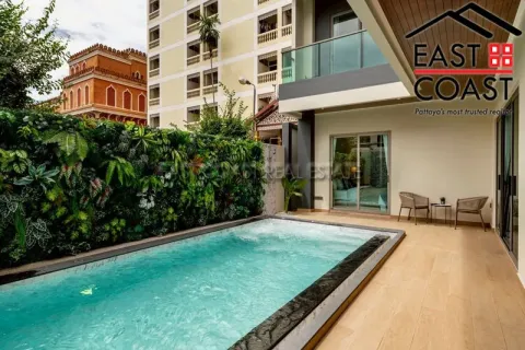 Casa de 4 dormitorios en Pattaya, Tailandia № 212820 - foto 5