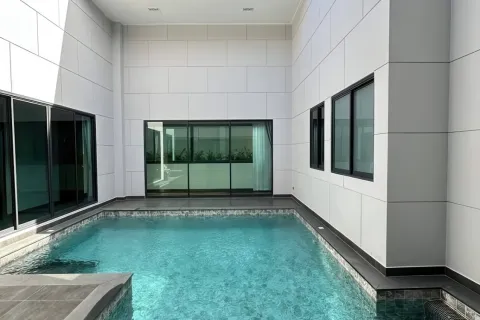 Villa à Pattaya, Thaïlande 4 chambres № 155681 - photo 2