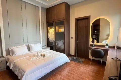 Villa à Pattaya, Thaïlande 4 chambres № 155681 - photo 10