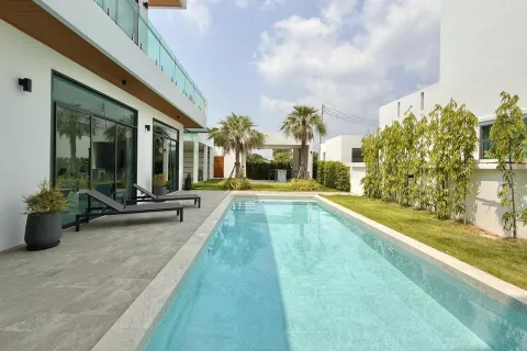 Villa à Pattaya, Thaïlande 4 chambres № 155680 - photo 27