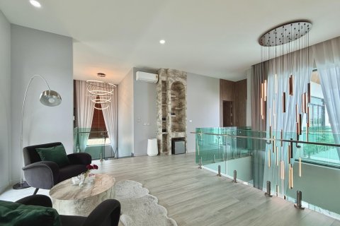 Villa à Pattaya, Thaïlande 4 chambres № 155680 - photo 13