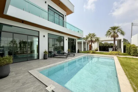 Villa à Pattaya, Thaïlande 4 chambres № 155680 - photo 26