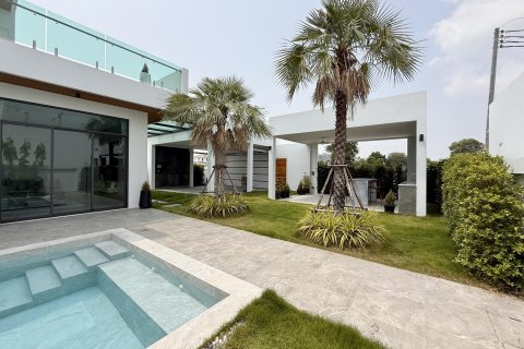 Villa à Pattaya, Thaïlande 4 chambres № 155680 - photo 3