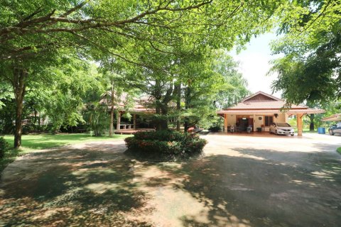 Land in Nong Khai, Thailand 51200 sq.m. № 163467 - photo 17