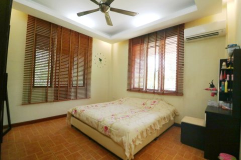 Land in Nong Khai, Thailand 51200 sq.m. № 163467 - photo 26