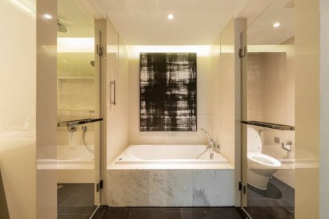 Studio dans le Condo à Pathum Wan, Bangkok, Thaïlande  № 163464 - photo 5