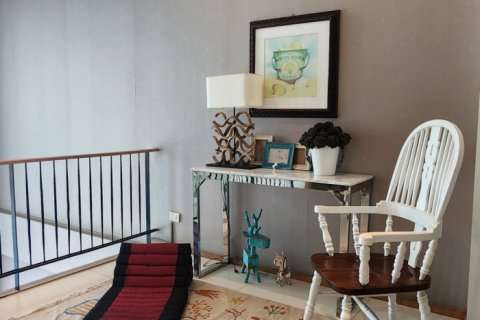 Condo in Sathon, Bangkok, Thailand, 2 bedrooms  № 134415 - photo 12