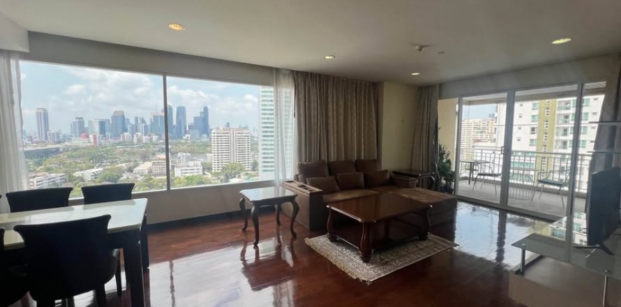 Кондоминиум с 3 спальнями в Клонг Тоэй, Бангкок, Таиланд № 134414