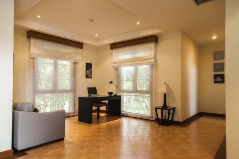 Haus in Bang Tao, Thailand 4 Schlafzimmer № 233368 - Foto 9