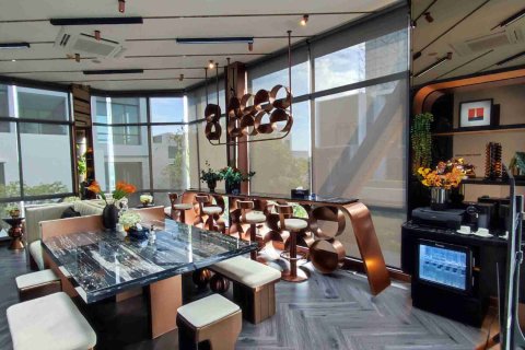 House in Bangkok, Thailand 5 bedrooms № 183926 - photo 14