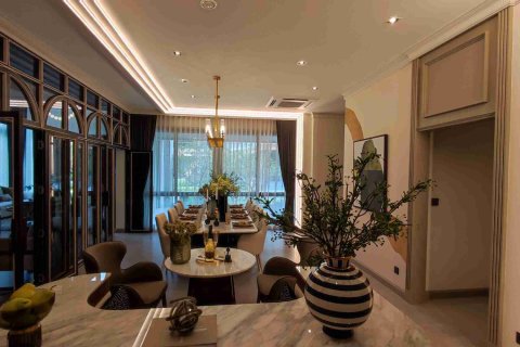House in Bangkok, Thailand 5 bedrooms № 183926 - photo 6