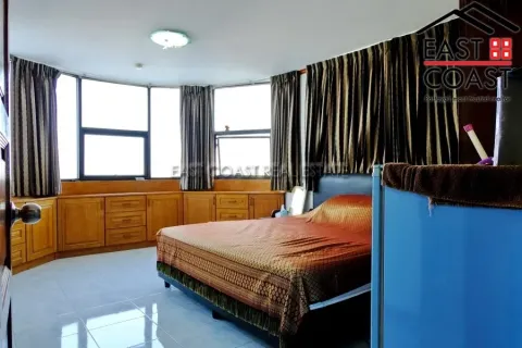 Condominio de 3 dormitorios en Jomtien Beach, Pattaya, Tailandia № 213112 - foto 21