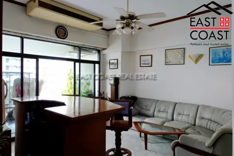 Condominio de 3 dormitorios en Jomtien Beach, Pattaya, Tailandia № 213112 - foto 9