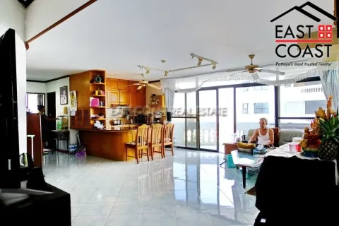 Condominio de 3 dormitorios en Jomtien Beach, Pattaya, Tailandia № 213112 - foto 3