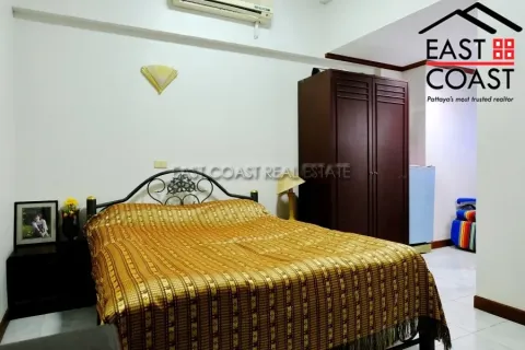 Condominio de 3 dormitorios en Jomtien Beach, Pattaya, Tailandia № 213112 - foto 24