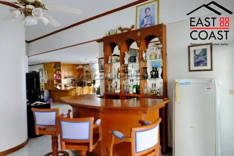 Condominio de 3 dormitorios en Jomtien Beach, Pattaya, Tailandia № 213112 - foto 8