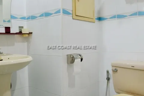 Condominio de 3 dormitorios en Jomtien Beach, Pattaya, Tailandia № 213112 - foto 26
