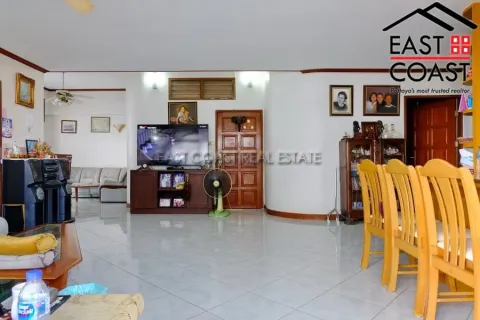 Condominio de 3 dormitorios en Jomtien Beach, Pattaya, Tailandia № 213112 - foto 5