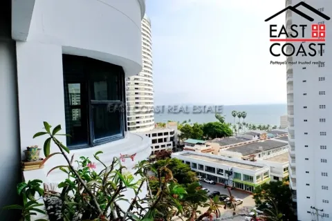 Condominio de 3 dormitorios en Jomtien Beach, Pattaya, Tailandia № 213112 - foto 12