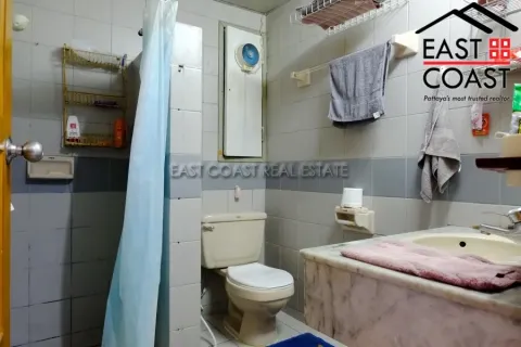 Condominio de 3 dormitorios en Jomtien Beach, Pattaya, Tailandia № 213112 - foto 23