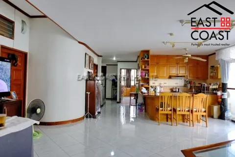 Condominio de 3 dormitorios en Jomtien Beach, Pattaya, Tailandia № 213112 - foto 6