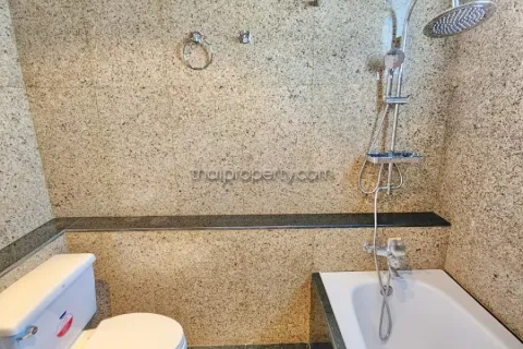 Condominio de 2 dormitorios en Jomtien Beach, Pattaya, Tailandia № 213113 - foto 28
