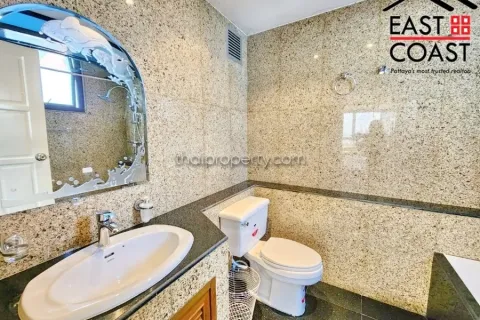 Condominio de 2 dormitorios en Jomtien Beach, Pattaya, Tailandia № 213113 - foto 16