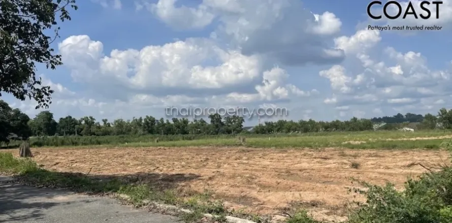Terreno en Pattaya, Tailandia № 213115