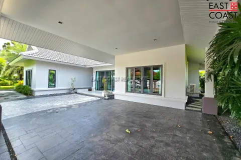 Casa de 3 dormitorios en Pattaya, Tailandia № 213114 - foto 5