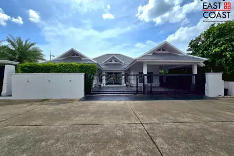 Casa de 3 dormitorios en Pattaya, Tailandia № 213114 - foto 2