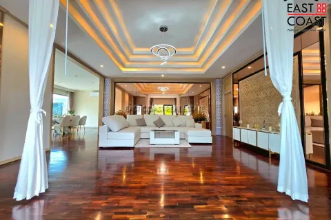 Casa de 3 dormitorios en Pattaya, Tailandia № 213114 - foto 11