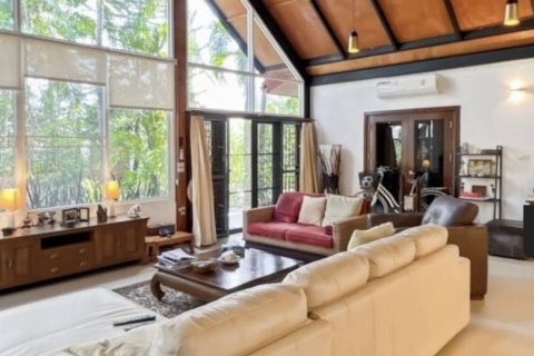 Villa in Hua Hin, Thailand 3 bedrooms № 134723 - photo 5
